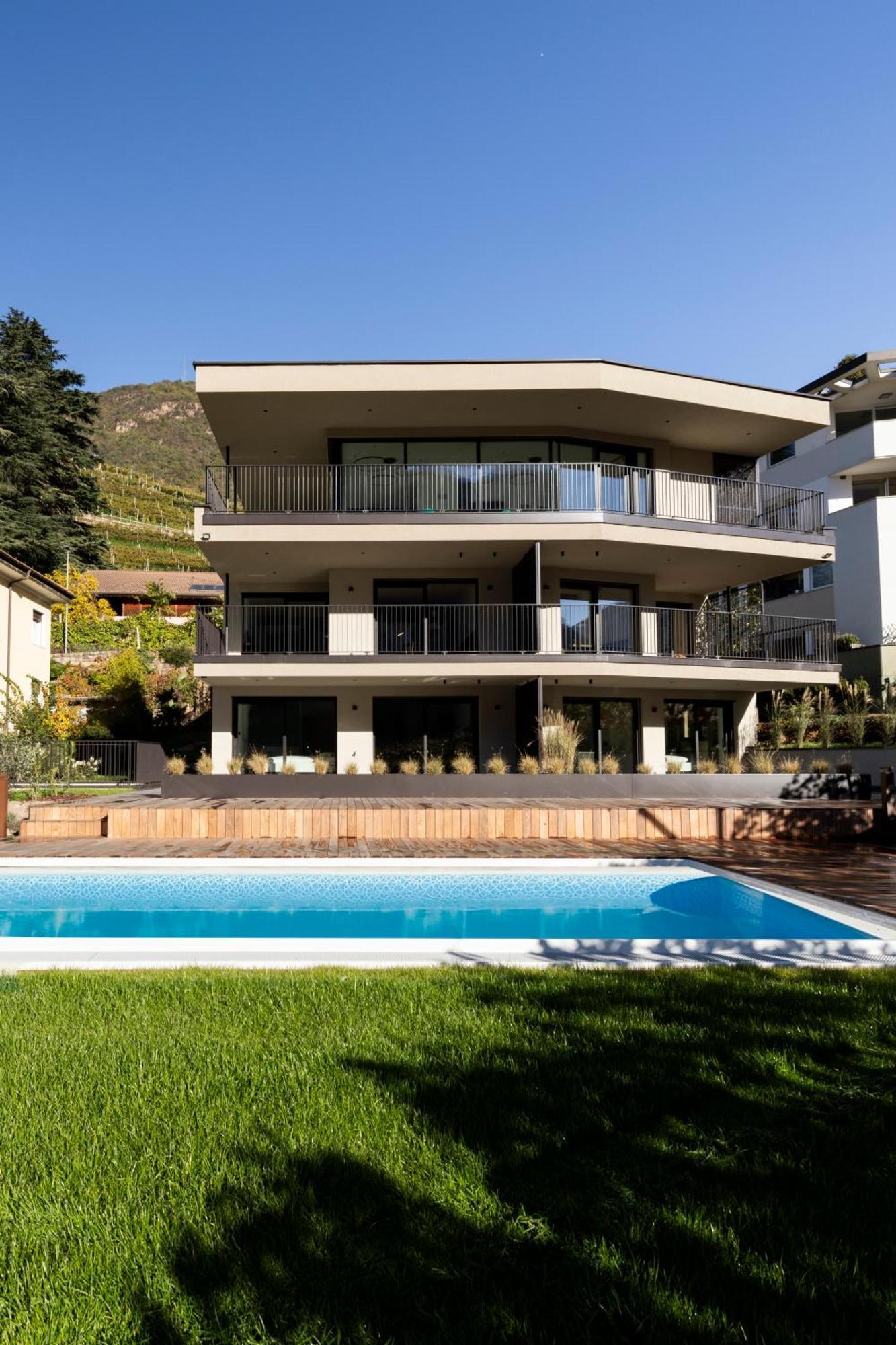 Erbacher Living Nature Apartments Suites Bolzano Luaran gambar